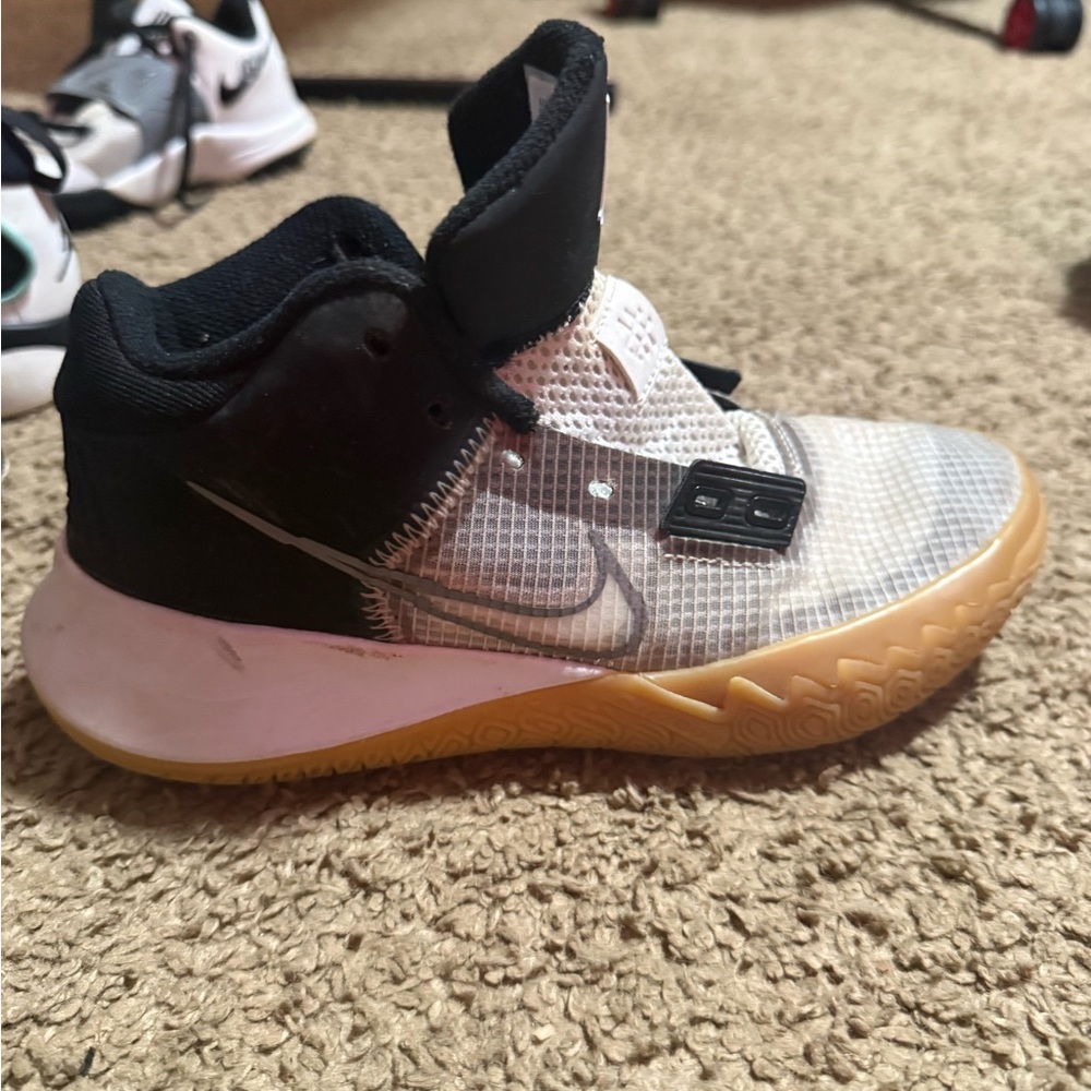 Nike Kids' Black and White Sneakers with Gum Sole